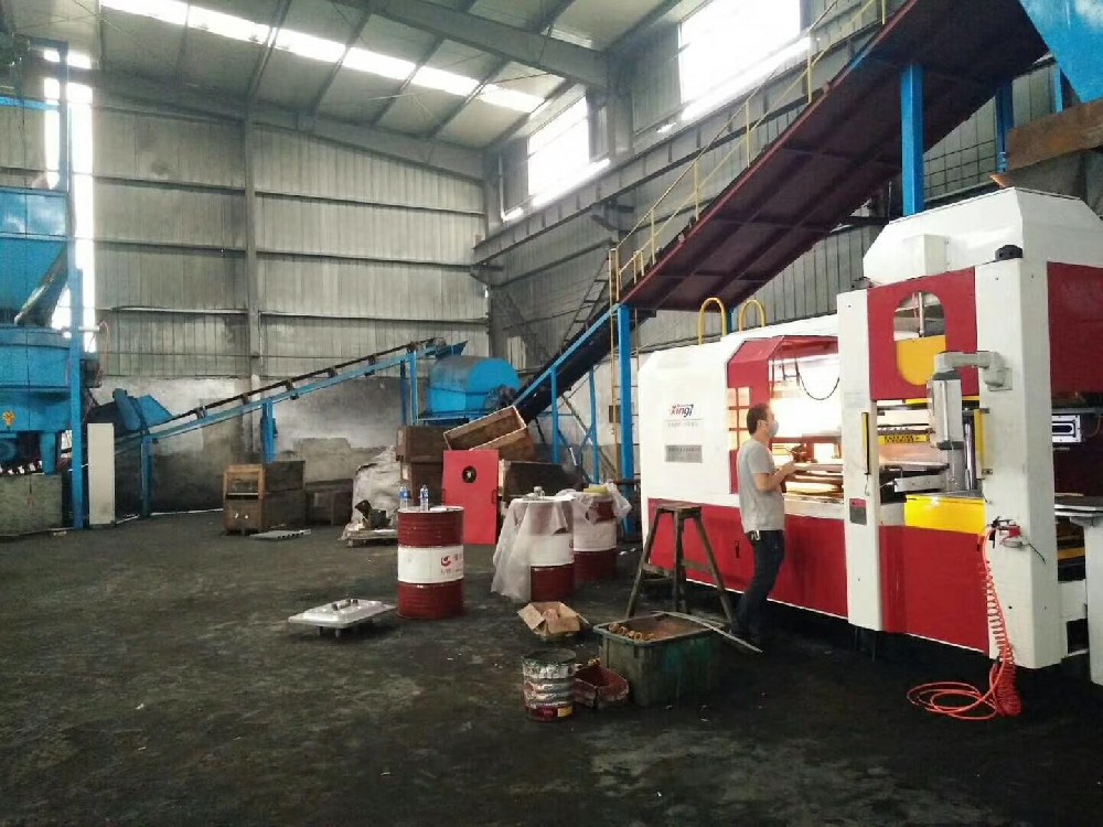 杭州眾恒機械公司610×510全自動無箱造型機順利試產(chǎn)成功！